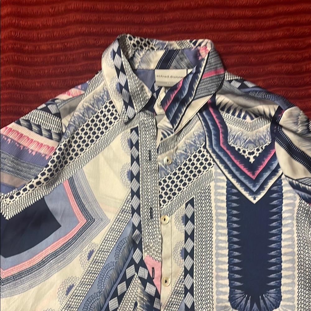 Geometric Patterned Button-Up Shirt - Picture 2 of 4